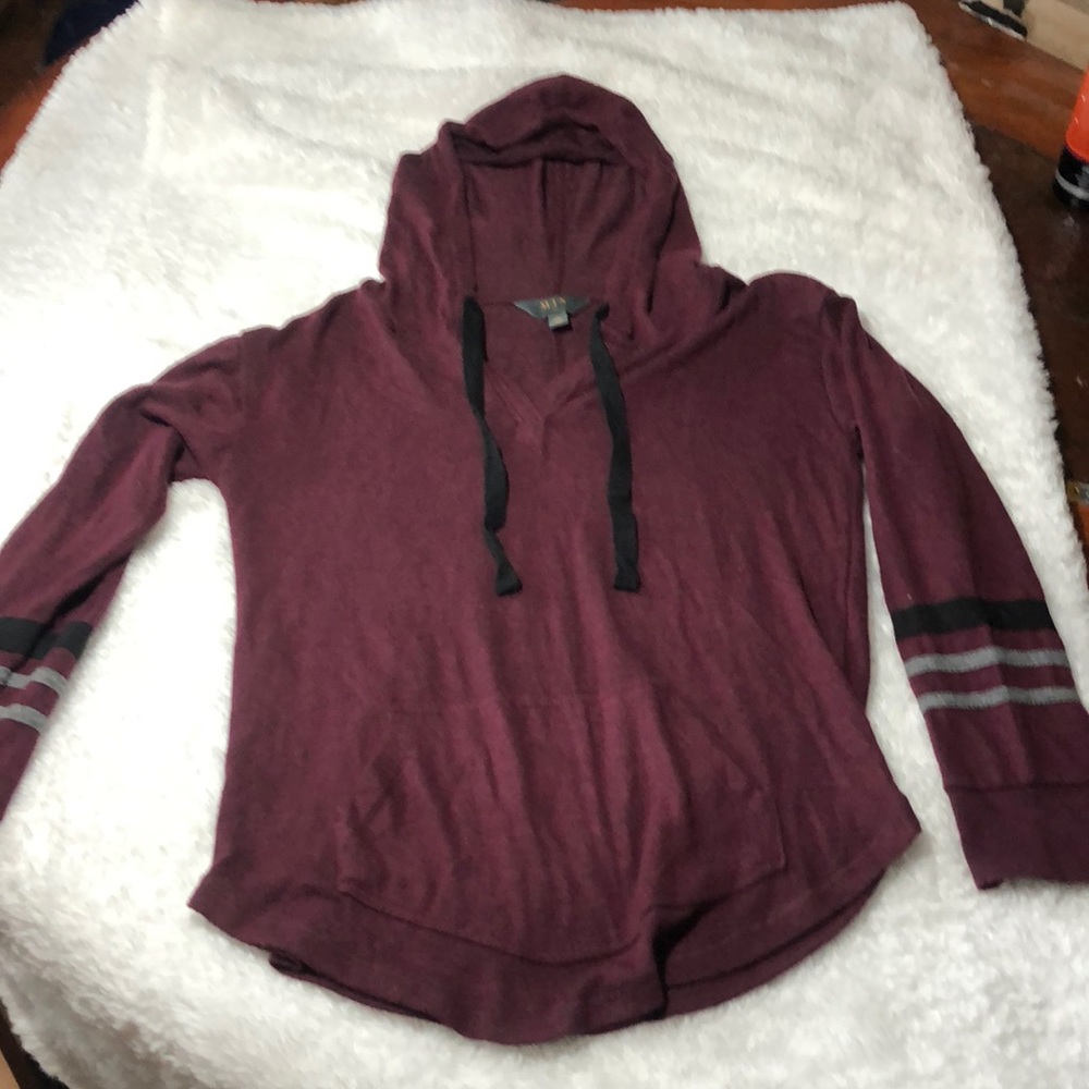 Soft women’s/ junior hoodie; XS